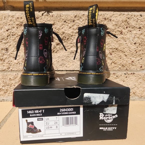 Dr. Martens Hello Kitty Boots Girls TODDLERS - Picture 5 of 8